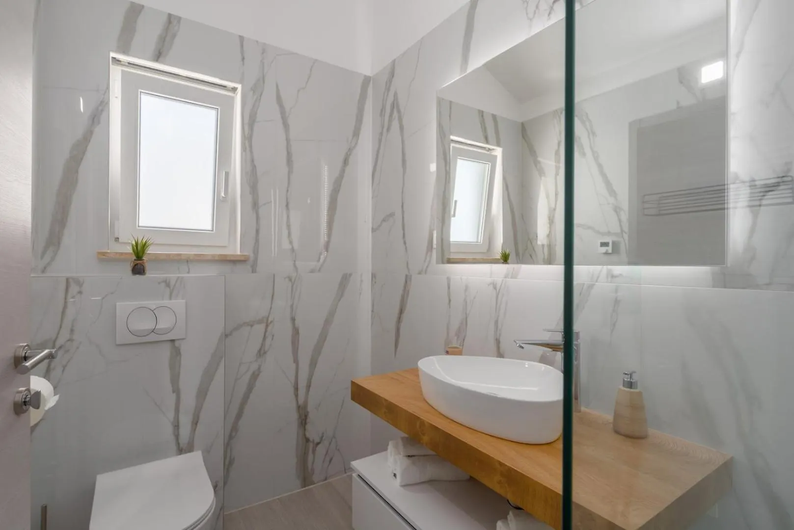 פונטנה Luxury Apartment Matic I With Shared Pool And Seaview 0*,